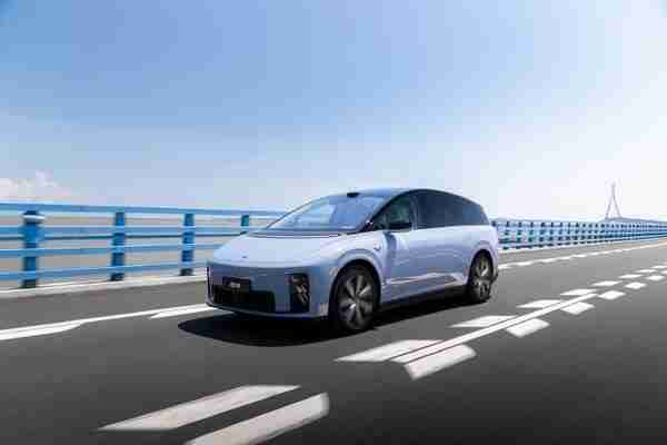 理想柳汽发布i8碰撞测试联合声明 理想向乘龙汽车道歉