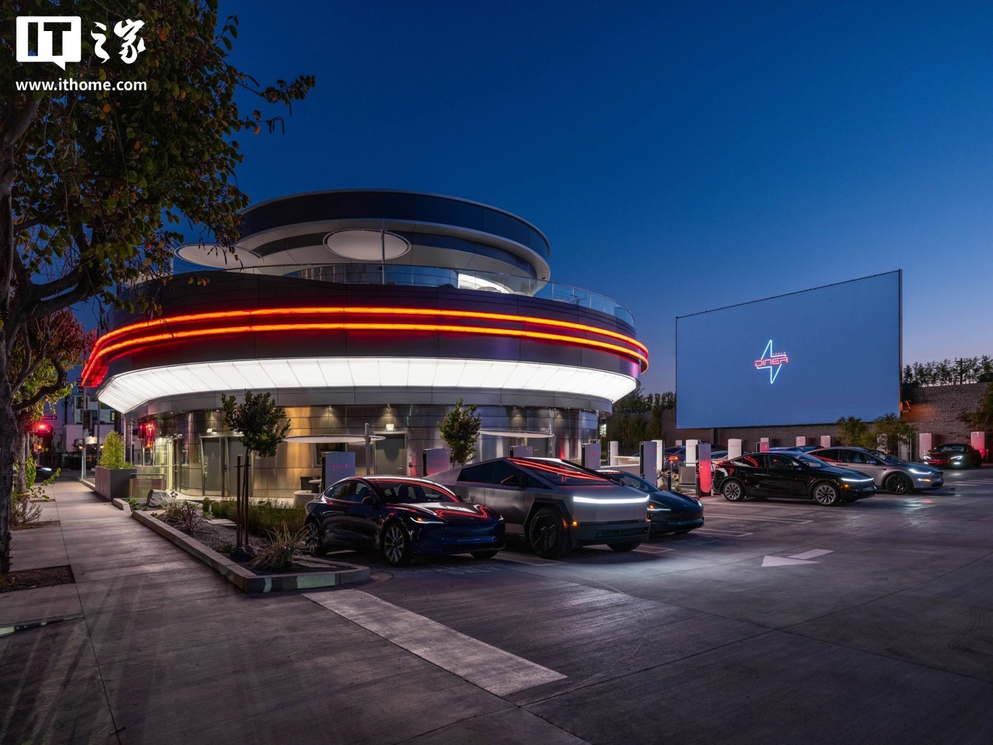 特斯拉餐厅外墙竟用Cybertruck废料搭建