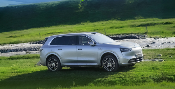 问界M8再度拿下国内大型SUV销量第一 乐道L90居第二