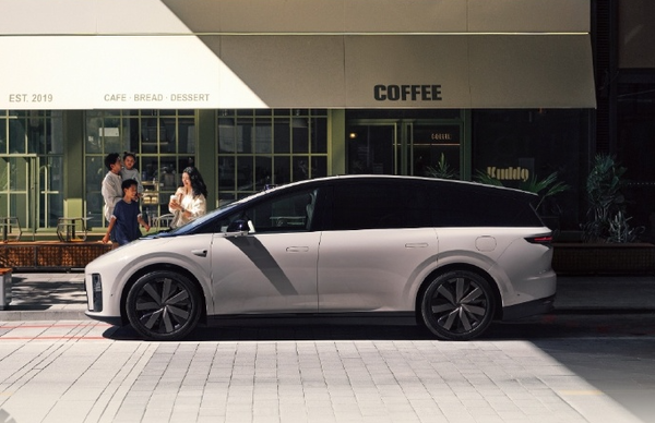 理想i8热门问题解答：设计、安全与空间亮点全揭秘