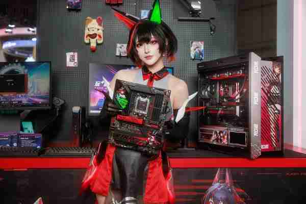 华硕主板BW2025大放异彩 ROG玩+乐园信仰集结