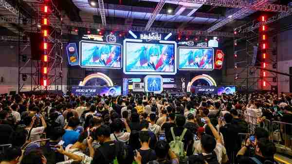 华硕主板BW2025大放异彩 ROG玩+乐园信仰集结