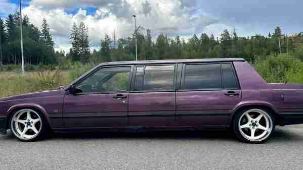 全球最长沃尔沃揭秘：六米长车身秒变八座移动客厅