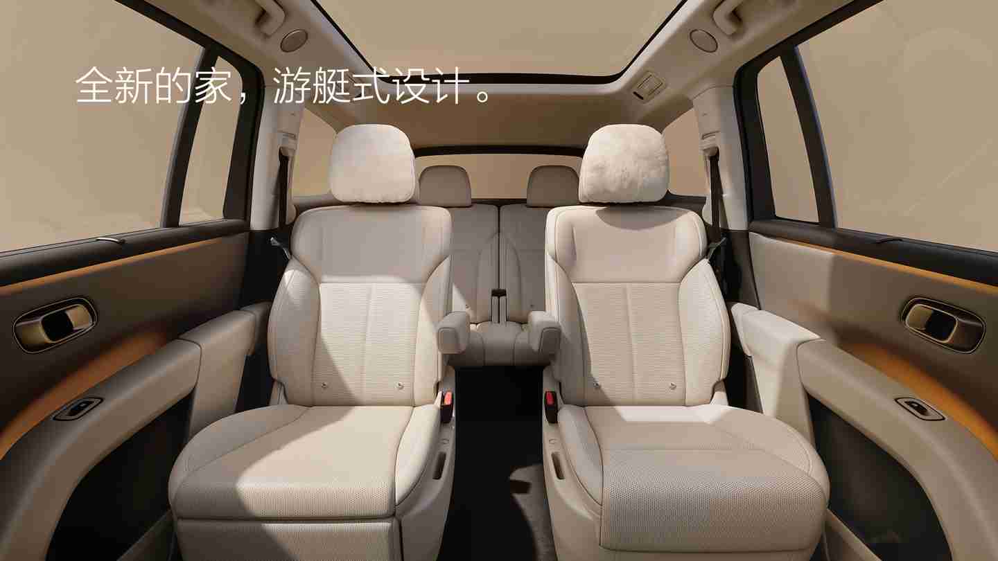 李想自嘲第一次看见理想 i8 觉得有点丑，越看越顺眼