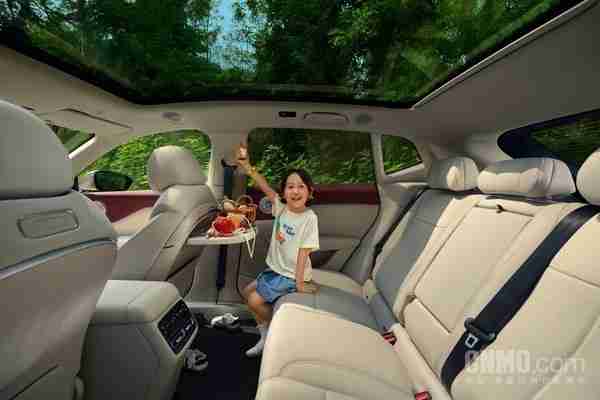 全新岚图知音预售22万元起 配华为乾崑智驾ADS4系统