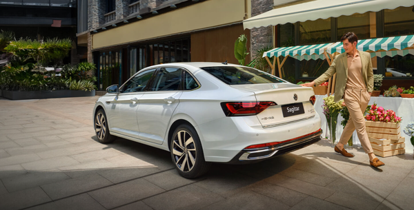 上半年燃油轿车销量排名公布 前十仅两款自主品牌车型