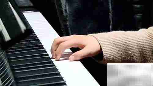 左手伴奏技巧:弹钢琴必备