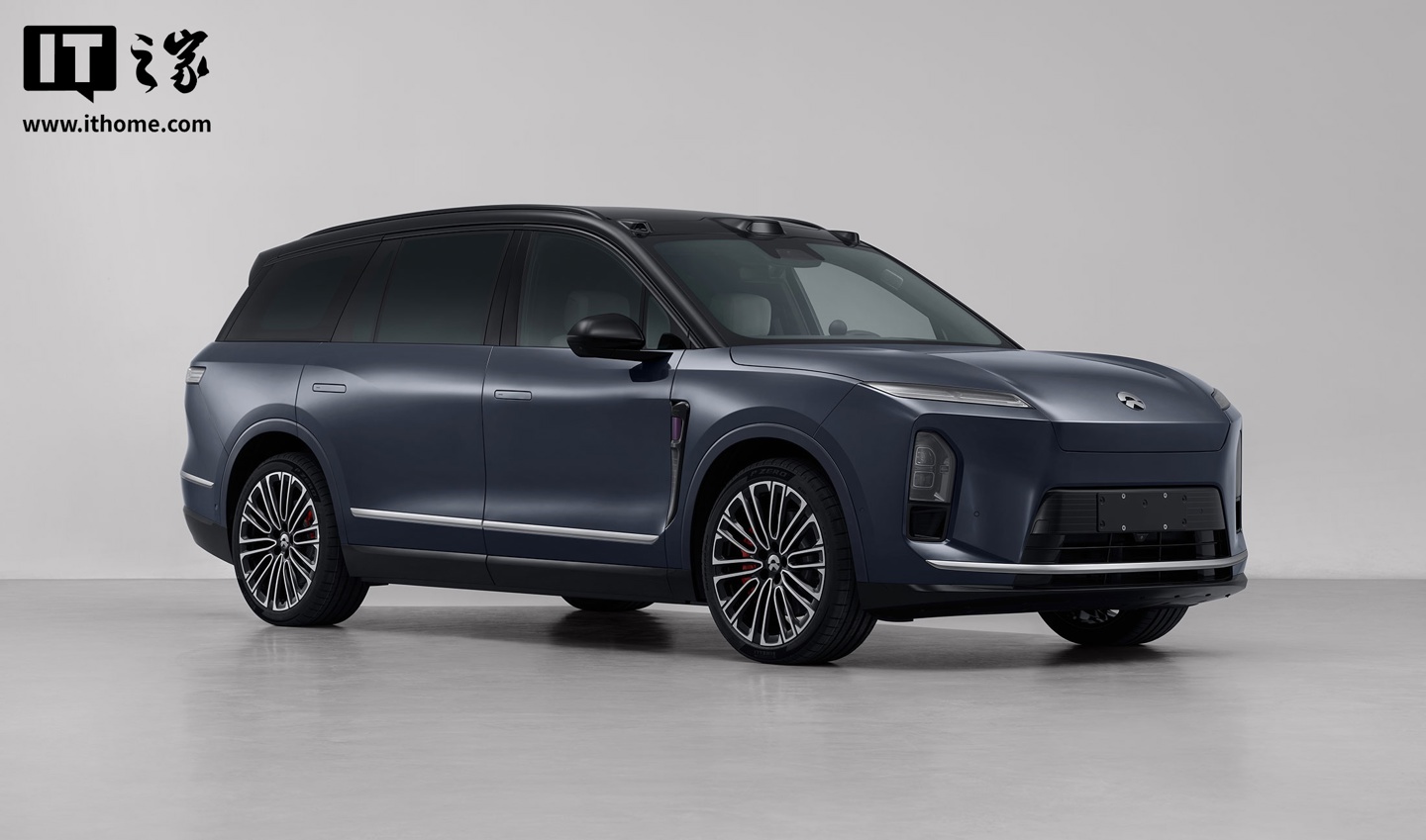 李斌：蔚来刚起步，车企创一代拼劲足