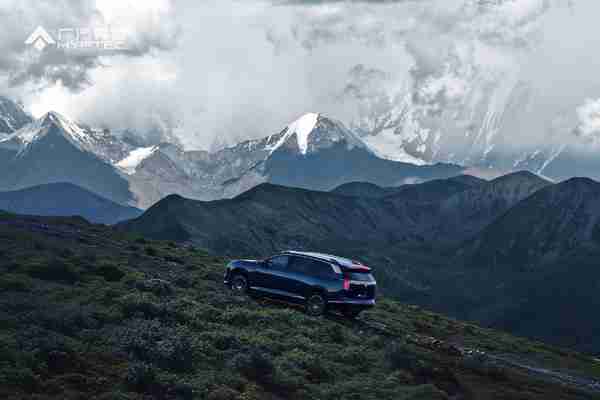 昊铂HL增程版上市：大电量+全场景补能 26.98万起