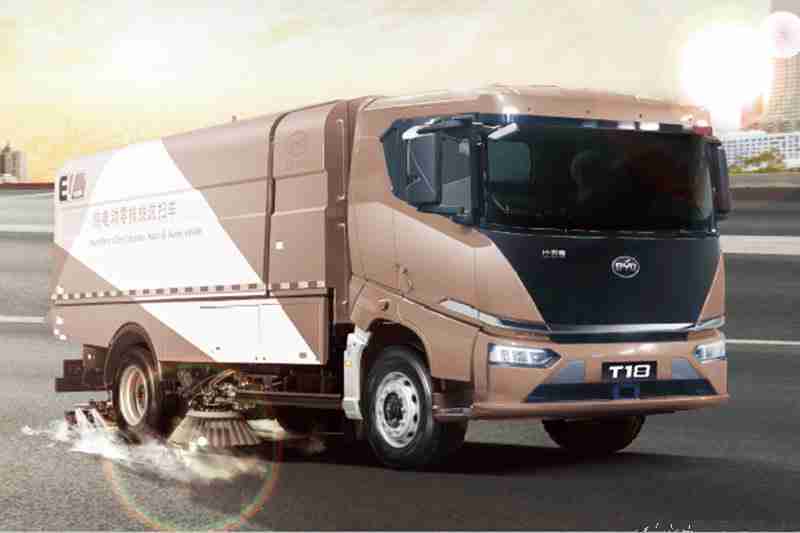 “绿色”方阵,比亚迪纯电动环卫车护航九三阅兵