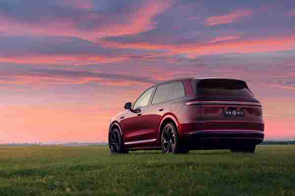 全新问界M7内饰美图曝光！主驾零重力座椅上车  家庭出行体验再升级