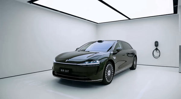 32.8万起的“全能战士”！享界S9T首批展车到店