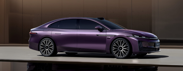 昊铂A800成都车展亮相搭载华为ADS4.0座舱