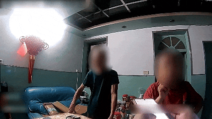 假冒抖音客服骗走老人百万养老金