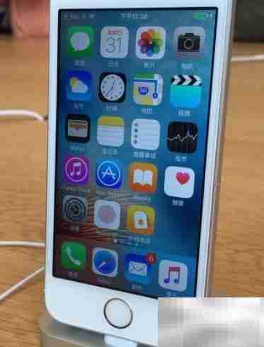 苹果SE实测体验：小巧强劲