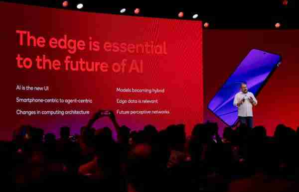 高通安蒙谈未来愿景:让AI真正无处不在