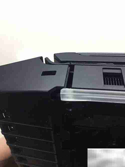 Alienware 17 R4拆机详解