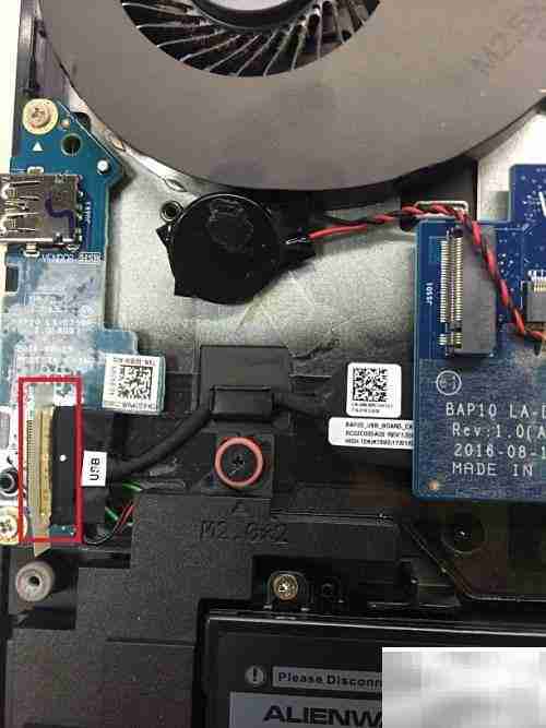 Alienware 17 R4拆机详解