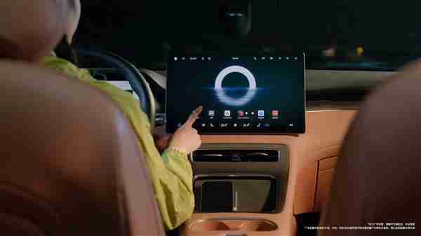 鸿蒙智行问界M7、尚界H5发布 真人感小艺超能干