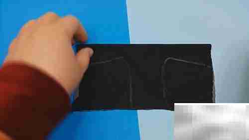 芭比黑衣酷炫登场