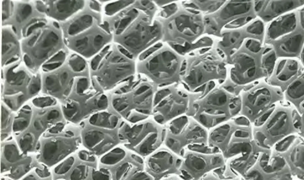 车烧了人没逝 或许你该谢谢气凝胶