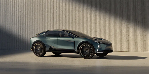 六轮超豪华面包车首发!雷克萨斯三款LS概念车亮相东京车展