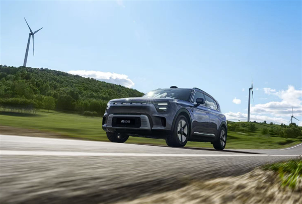 尺寸超奔驰GLB!smart精灵#5 EHD上市:使用吉利雷神混动