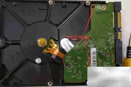 硬盘线路板更换步骤详解