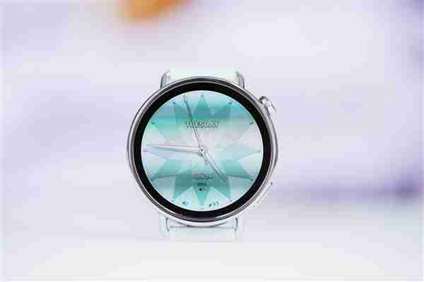 我国智能手表这一技术取得新突破！血氧、心率监测数据更精确