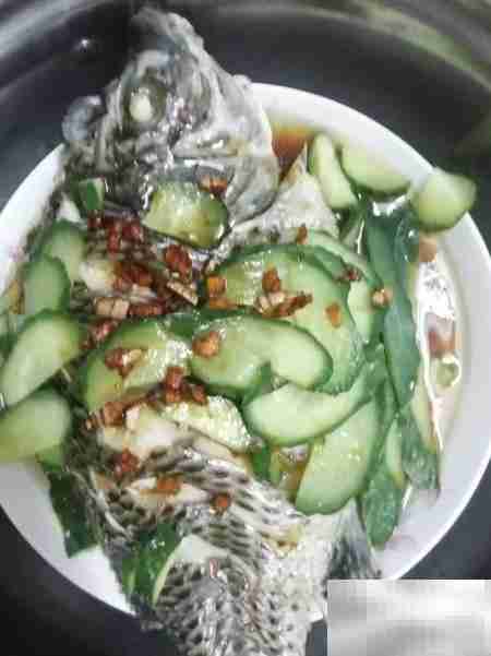 清蒸鱼:简单美味家常菜