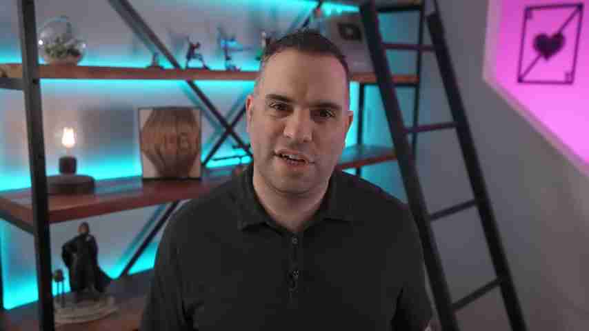 行为分析师解读:特朗普拥抱Erika Kirk事件的深层含义