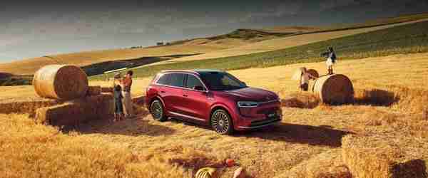 全新问界M7首批车主选配情况揭秘：五座版约占80%