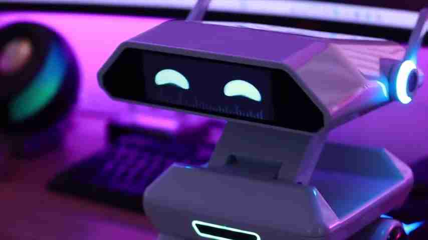 Yonbo 智能机器人评测：家庭陪伴、教育辅导与情感支持