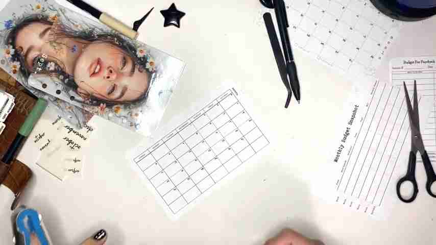 打造个性化十月手账：万圣节主题与实用技巧