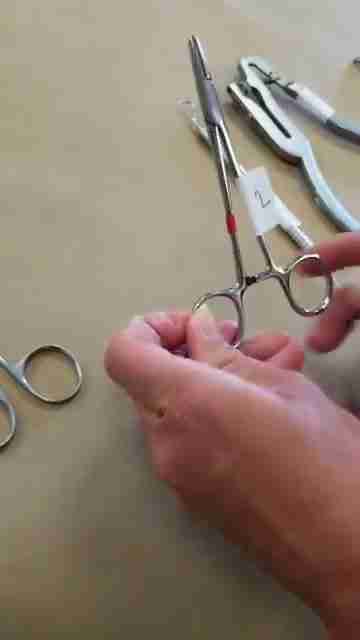 牙科手术器械识别指南：提升诊疗效率与准确性