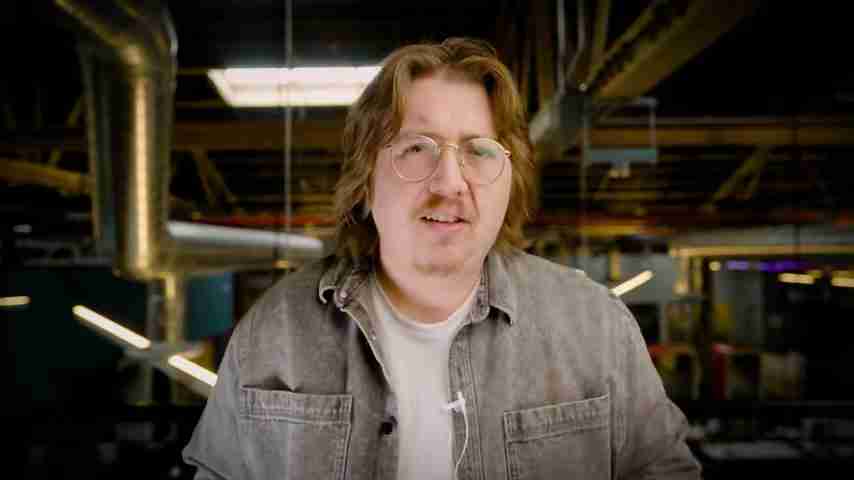 使用AI简化多机位播客视频编辑：Eddie AI全面指南