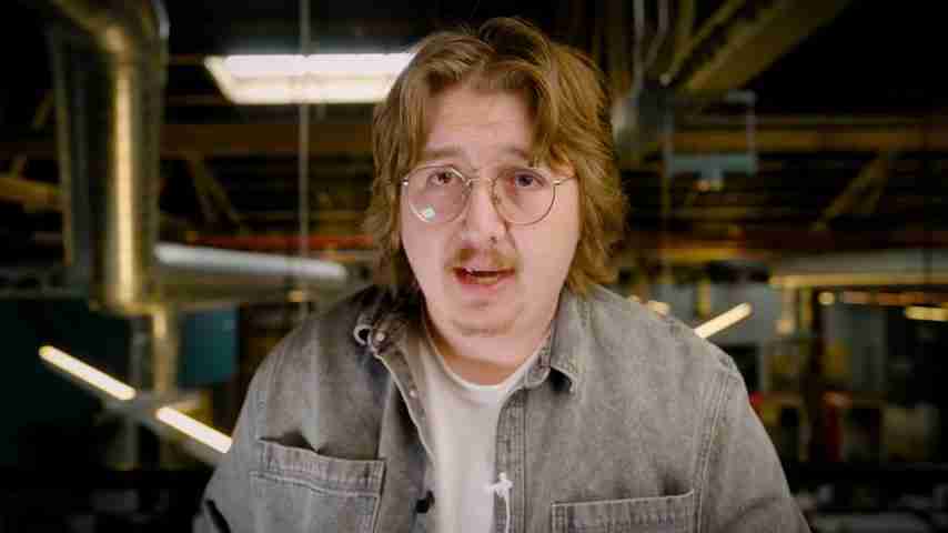 使用AI简化多机位播客视频编辑：Eddie AI全面指南