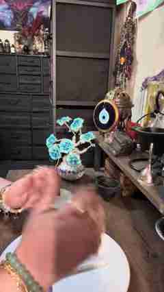 支配关系魔法：利用香烟仪式掌控人际关系