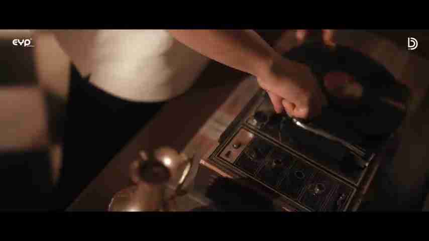 怀旧与现代：复古风情在当代音乐MV中的魅力