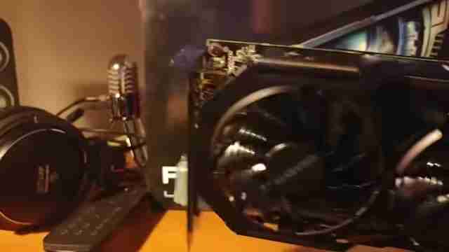 Radeon R9 Fury 显卡评测：三路交火配置实战