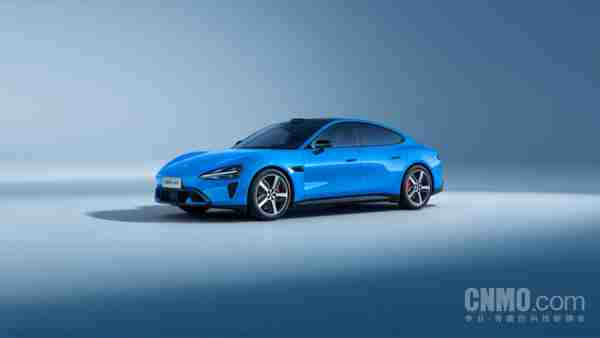 新一代小米SU7预售半月订单近10万 交付时长将缩短