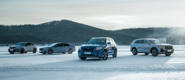 2025燃油车销量榜，SUV国产占四席