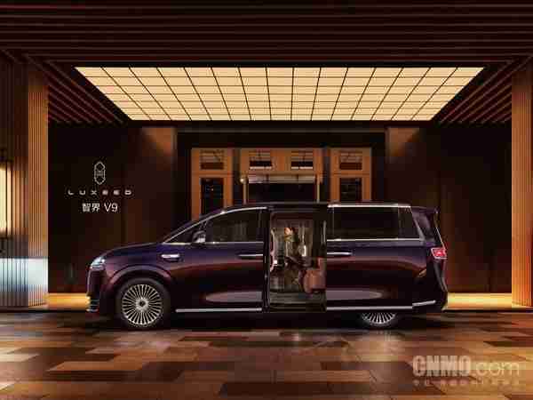 智界V9黑科技再进阶?车灯猜想揭示智界V9新维度