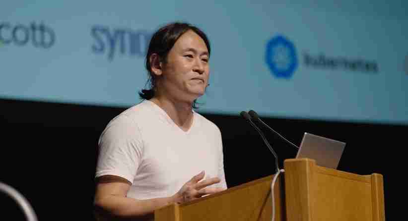 这位超爱《疯狂麦斯》的韩国创业家 希望靠「自研AI晶片」挑战辉达