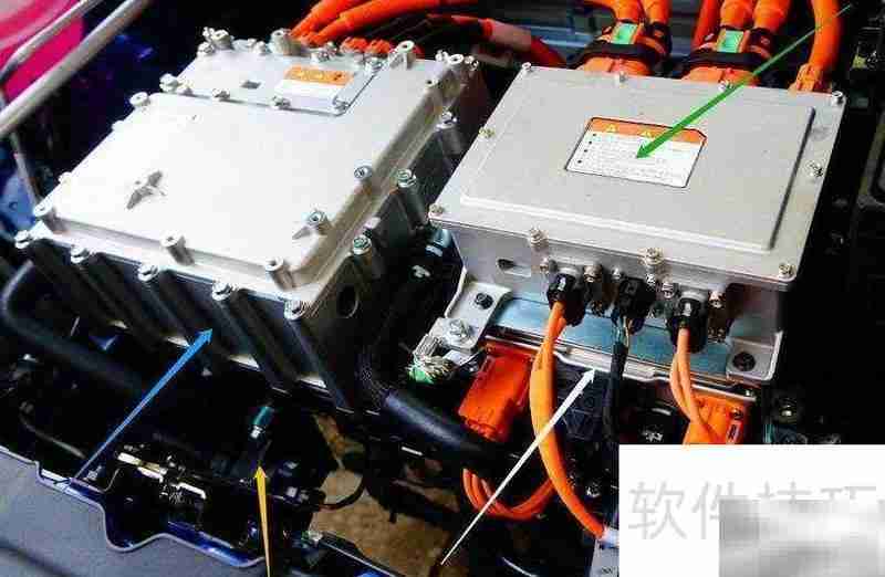 纯电动汽车电源电压解析