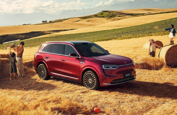 赛力斯汽车公布车载智能体新专利 可提升行驶稳定性