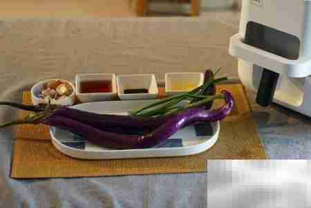 鱼丁烧茄子,美味下饭首选