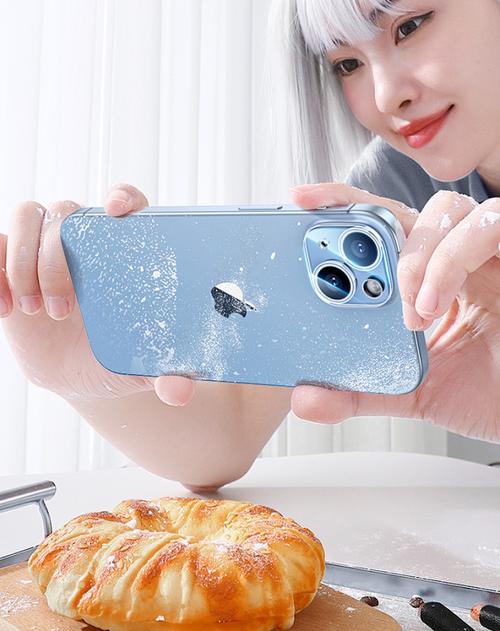 手机镜头膜留胶怎么去掉？