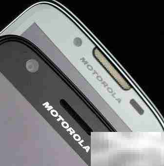 摩托罗拉ME860与ME865对比