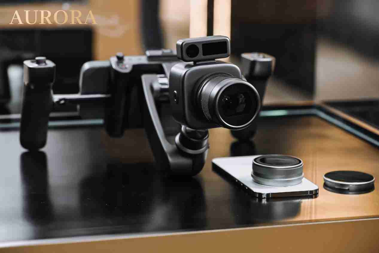 追觅AURORA手机首秀AWE 自研AI操作系统下半年发布